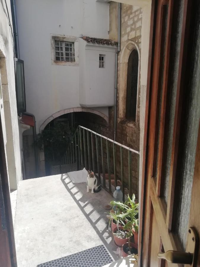Nice Room - Centar - WiFi Cres Exterior foto